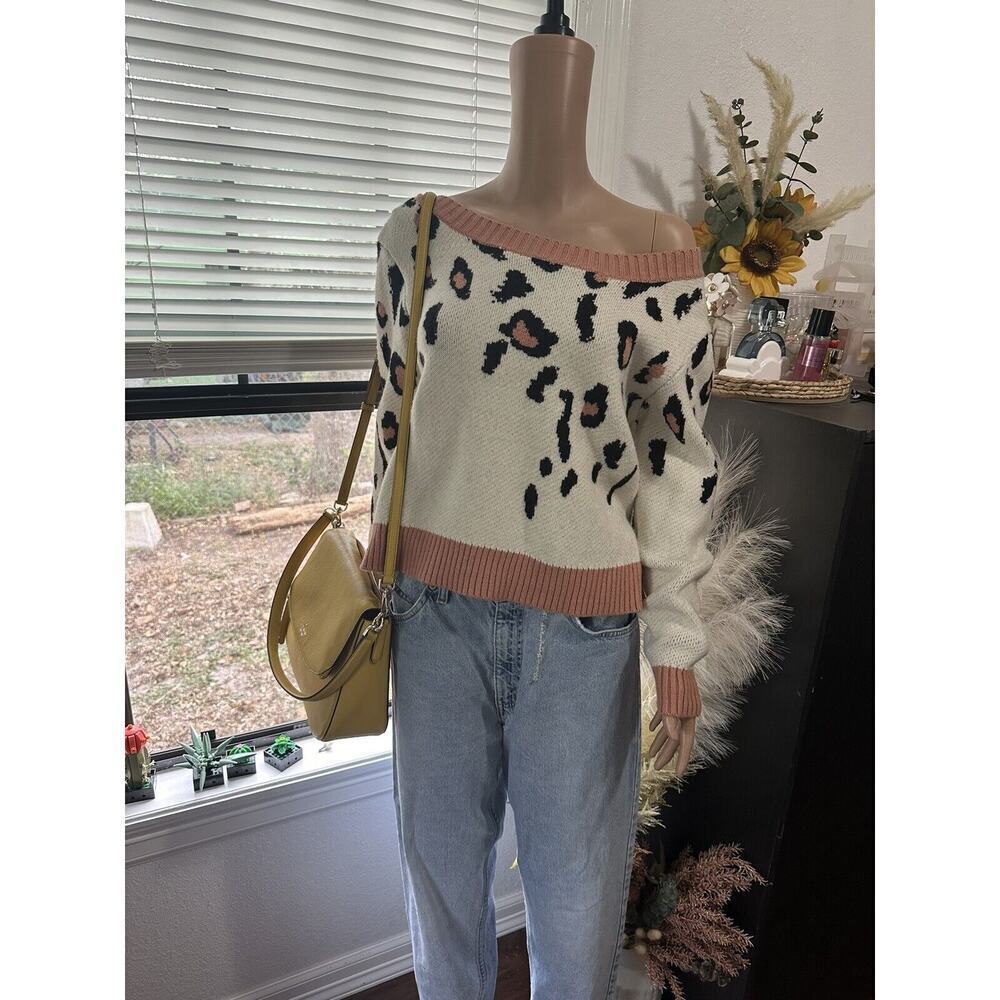 Leopard Print Sweater Cozy Casual Size Small Medium